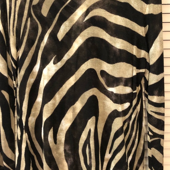 Jones New York Lightweight Cardigan Sweater- Size Large - Picture 4 of 5